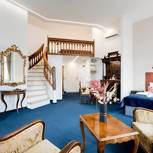 Hotel Giselle Vintage Doubles - Adults Only, Budapest