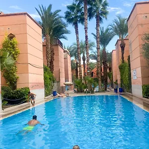 Kamal De Luxe Avec Jacuzzi Et Trois Piscines Au Coeur De Marrakech (adults Only) , Marrakesh Marruecos